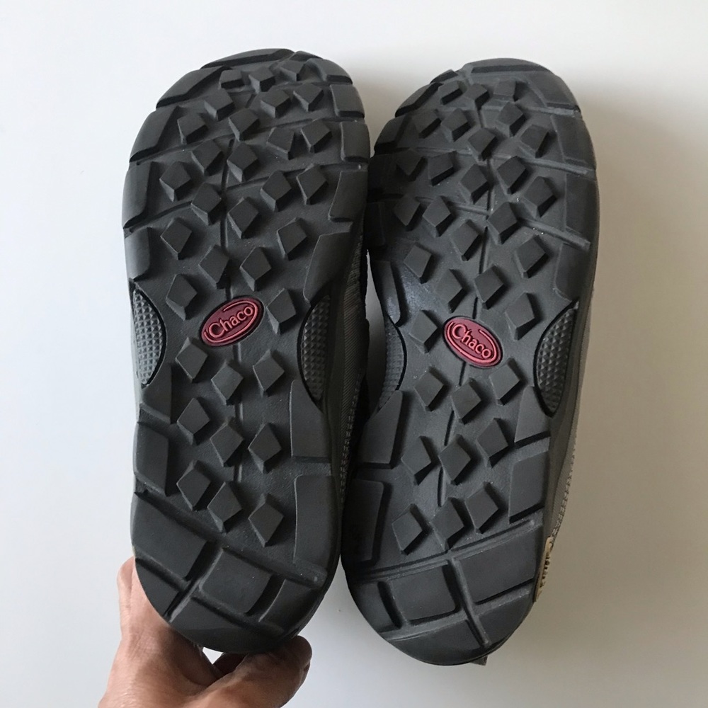 Chaco hiking shoes - Picture 6 of 8